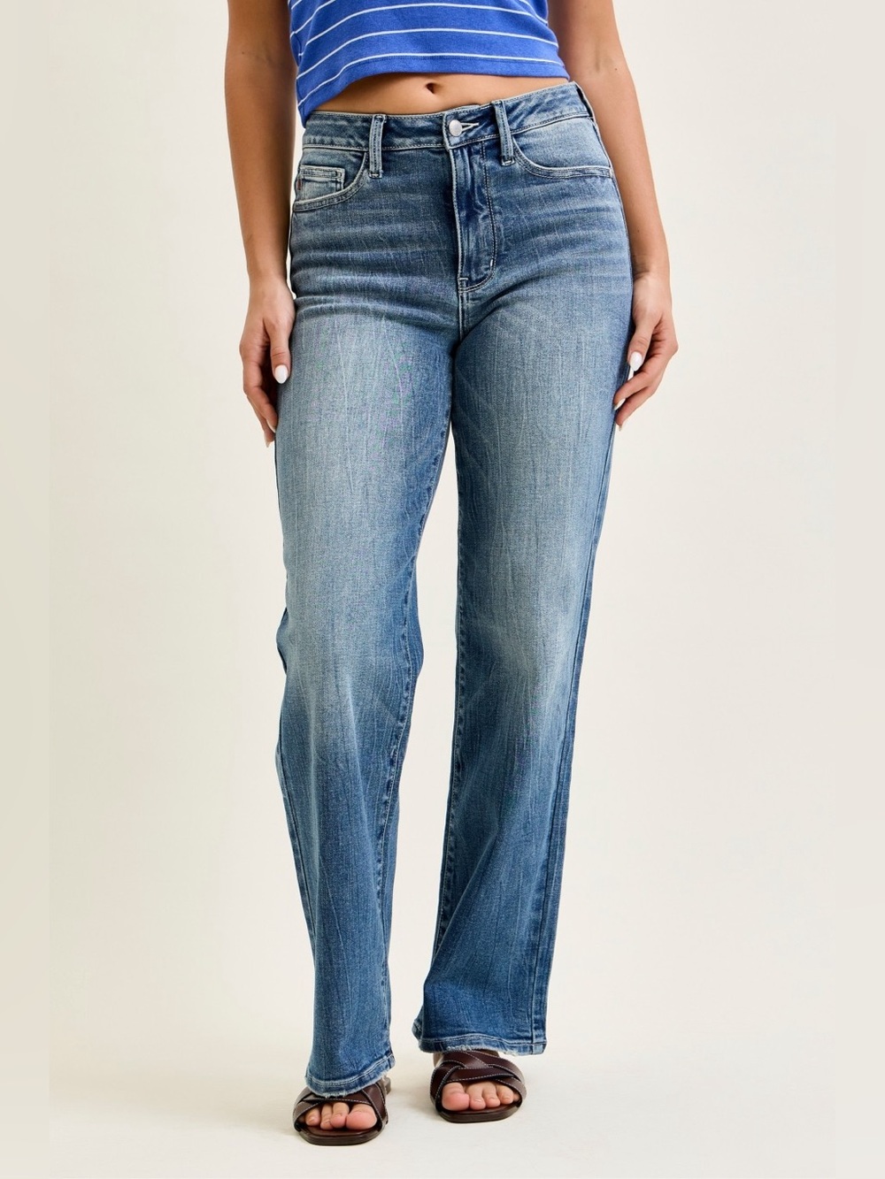 Judy Blue Mid Rise 90s Straight Jeans